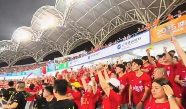 球队实力突飞猛进，豪取连胜