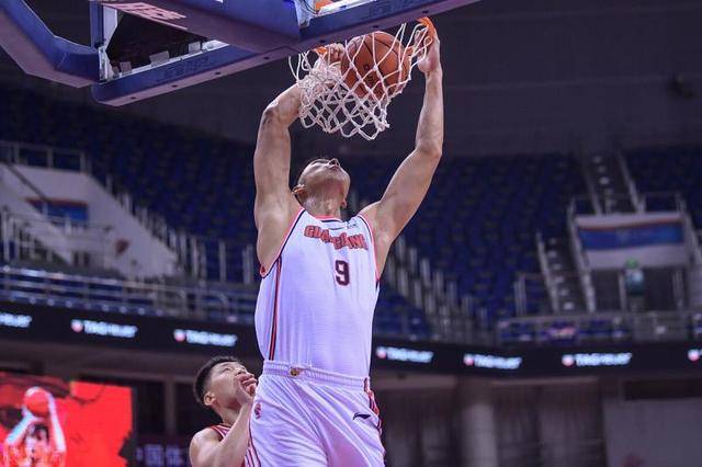 广西队再次夺得胜利，士气高昂