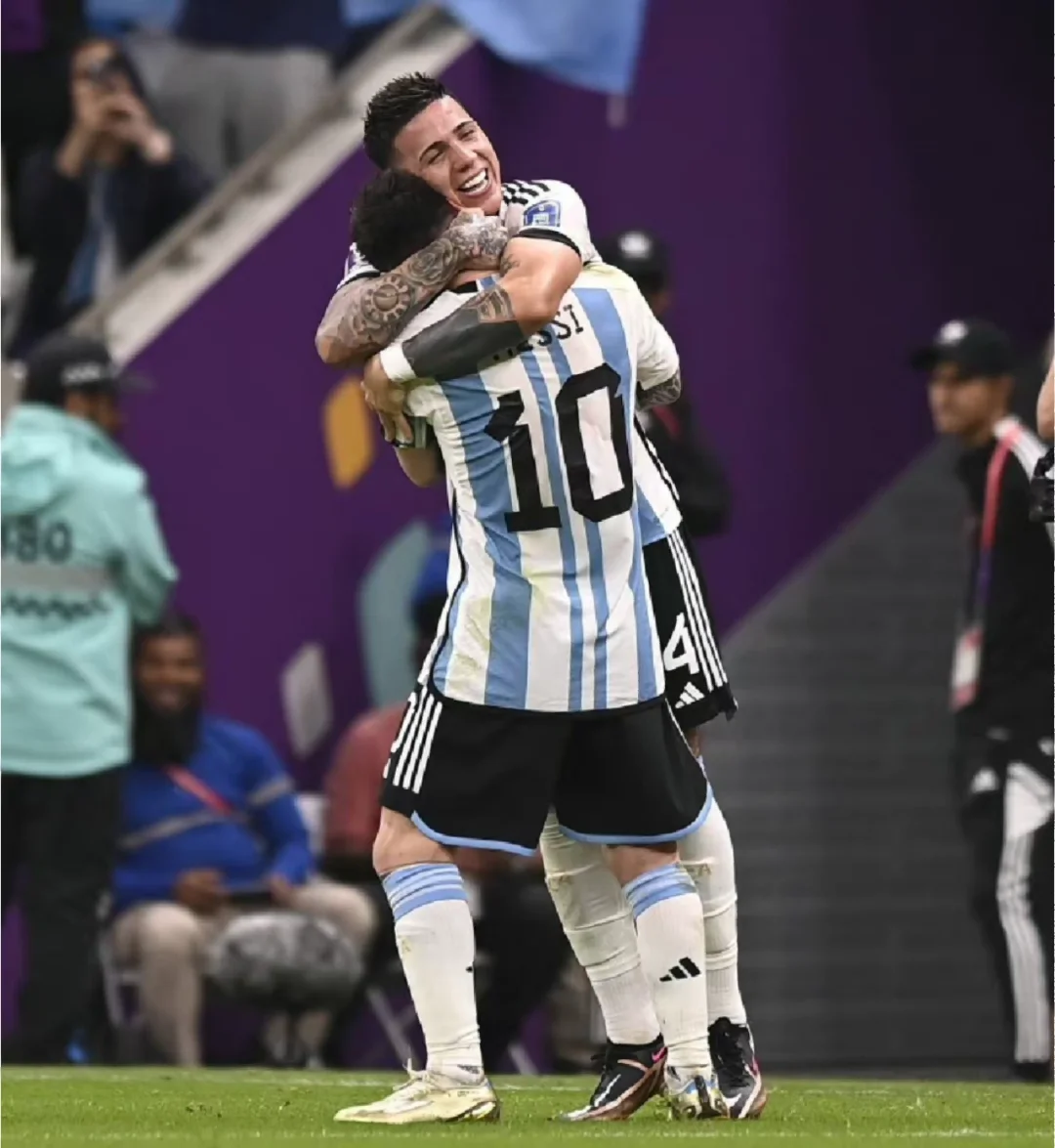 阿根廷轻取那不勒斯，格列兹曼送出助攻的简单介绍