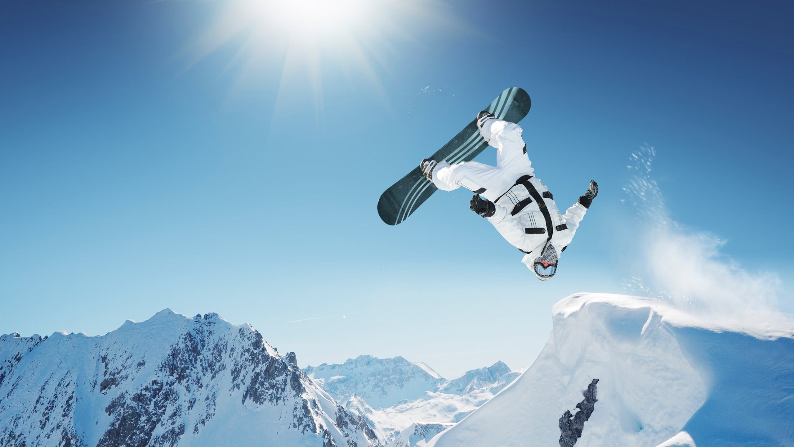 双星闪耀东西半球，太阳灼落深圳，切特欧冠决赛封神