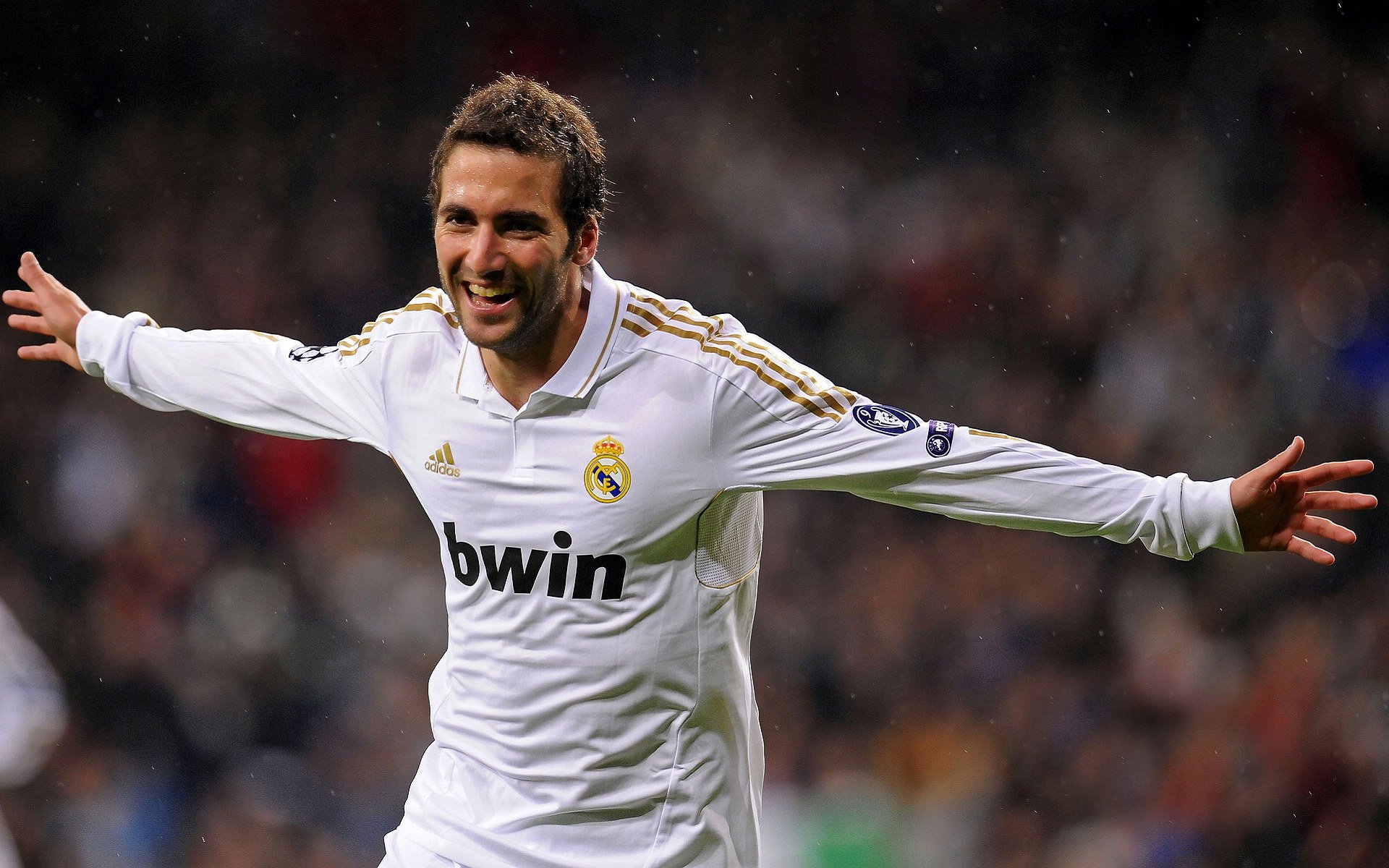 意甲焦点战外的焦点，塞维利亚的希腊神话与争冠启示