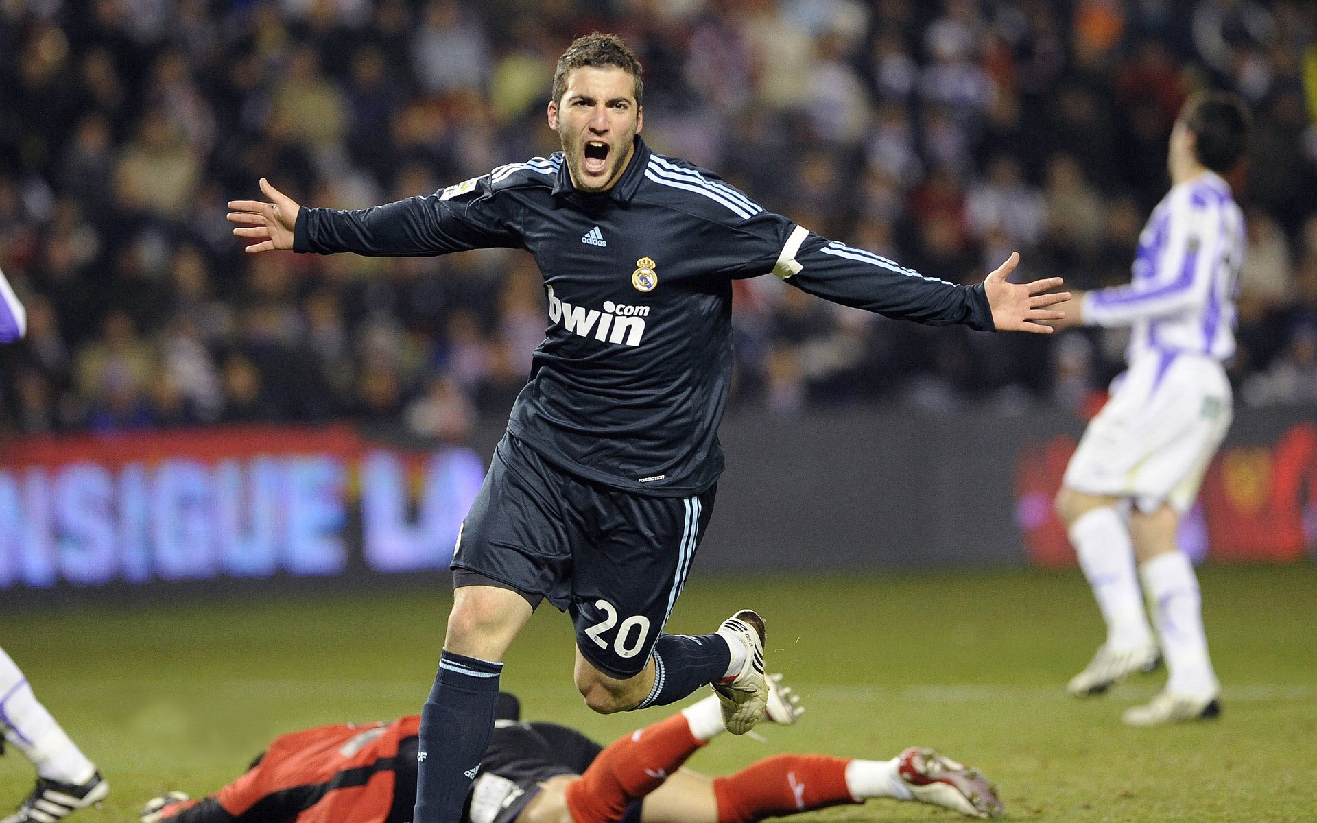 赛道之外，冰场之上，吉林队如何以F1式战术稳稳拿下魔术